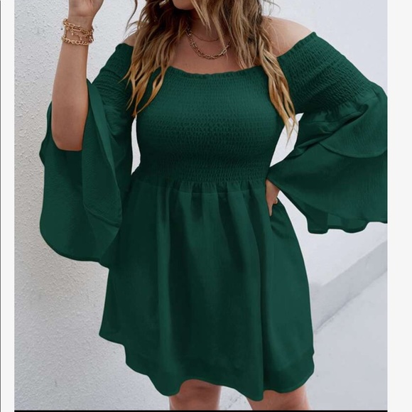 Boho Plus Size Off Shoulder Bell Sleeve Smocked Shirred Dress - Picture 2 of 8